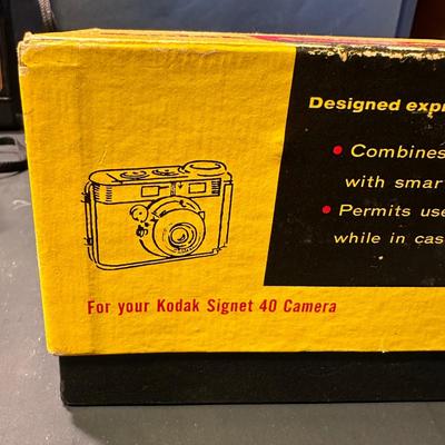 LOT 51: Vintage Cameras - Polaroid One Step, Kodak Signet 40 & More