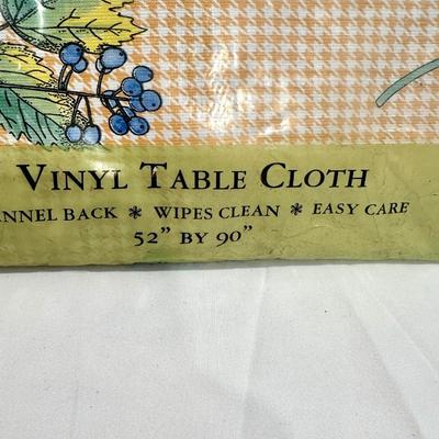 Vintage Sultans Linens Vinyl Tablecloth 52x90