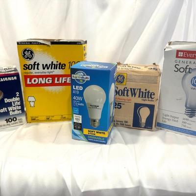Lot of Unopened Mix of Lightbulbs.