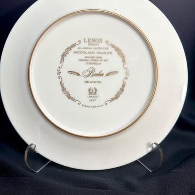 1977 â€œBeaversâ€ Lenox Limited Edition from the Boehm Woodland Wildlife Collection