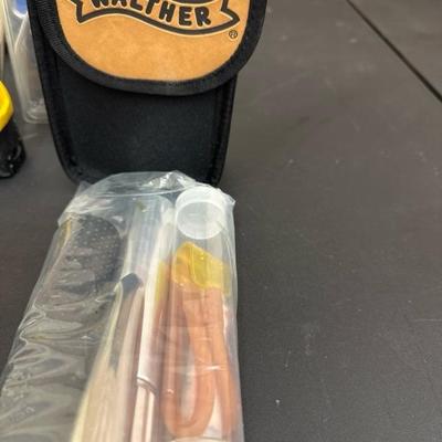 Lot 1180 variety of garage items