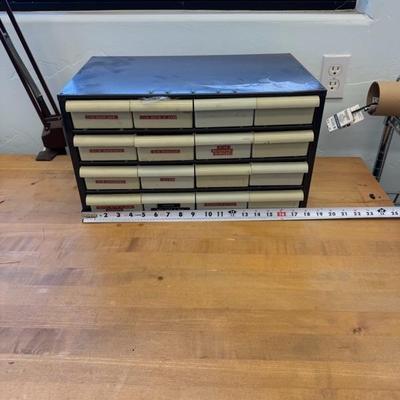 lot 1166 metal hardware