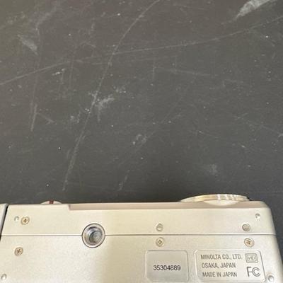 Lot 1188 Minolta Dimage F200 camera