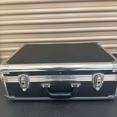 Lot 1194 gear case