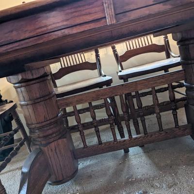 Solid Oak Dining Table, 6 chairs, 2-18" leaves