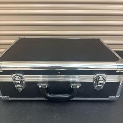 Lot 1195 Gear case