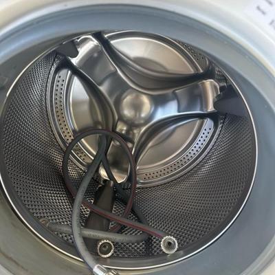 Lot 1196 Duet HT whirlpool washer