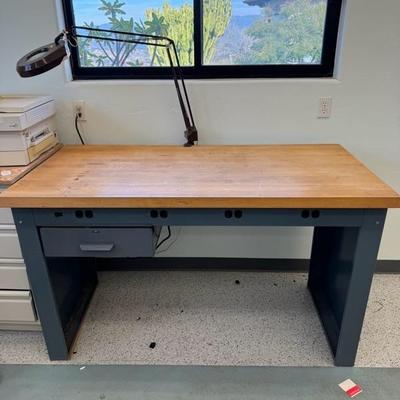 lot 1223 work bench