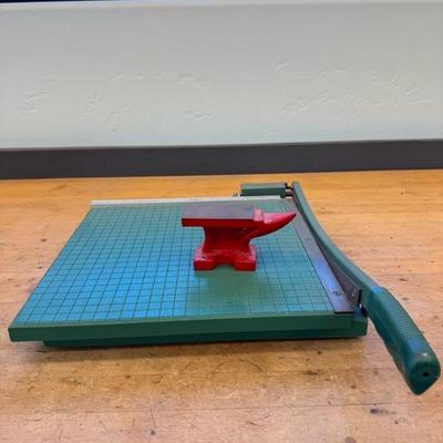 Lot 1240 paper cutter and mini anvil