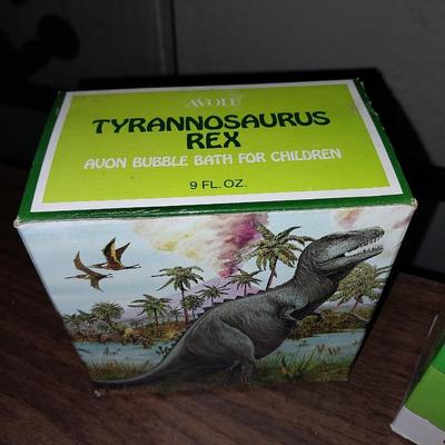 FOR THE KID'S TYRANNOSAURUS REX BUBBLE BATH-LOVING LYON SHAMPOO-TUG BOAT-WEATHER MAN
