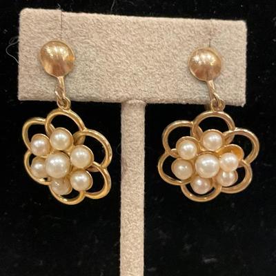 Faux pearl and gold tone jewelry