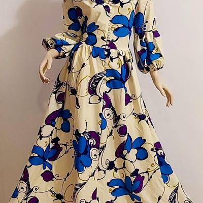 Vtg Iconic Amazing Hawaiian Maxi Hostess Gown by Sydney. Honolulu