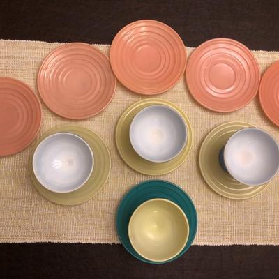 HAZEL ATLAS GLASS PLATES AND DISHES