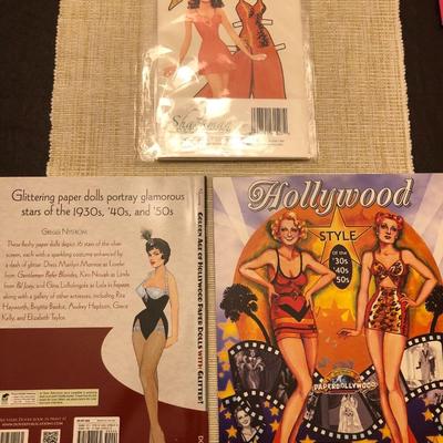 PAPER DOLLS LOT (3)