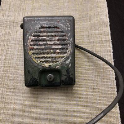 VINTAGE DRIVE-IN MOVIE THEATRE SPEAKER