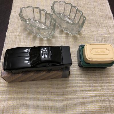 CRYSTAL CIGAR ASHTRAYS / AVON