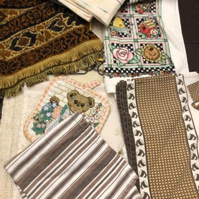 HAPPY CAMPER CAMPING LINENS AND PLACEMATS GALORE