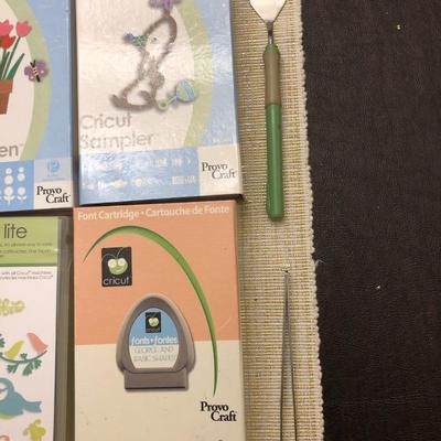CRICUT MACHINE AND ACCESSORIES