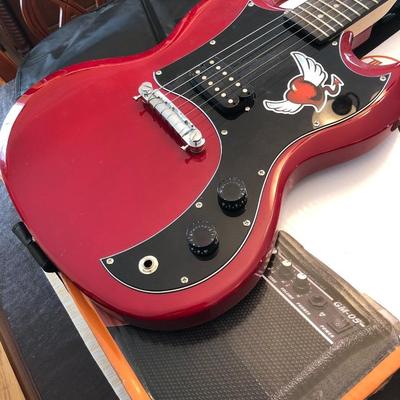 GIBSON ELECTRIC GUITAR, CASE, STRAP, AMPLIFIER
