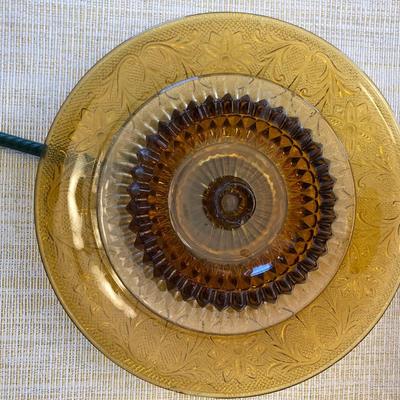 GLASS GARDEN ART (AMBER)