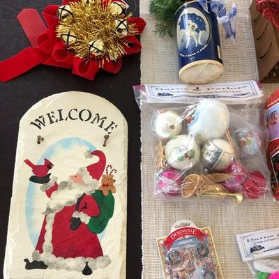 MISC CHRISTMAS DÃ‰COR AND VINTAGE COOKIE CUTTERS