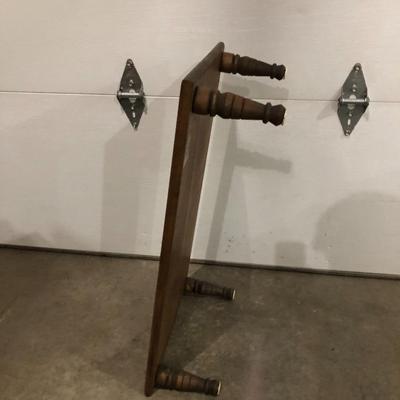 SHORT WOODEN DISPLAY TABLE