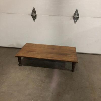 SHORT WOODEN DISPLAY TABLE