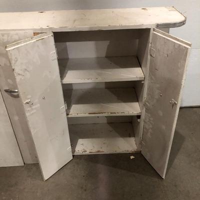 VINTAGE WHITE SHELF / CABINET W/ DOORS