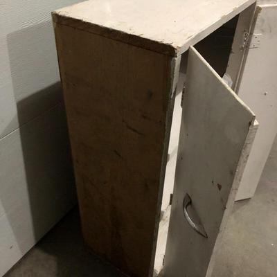 VINTAGE WHITE SHELF / CABINET W/ DOORS