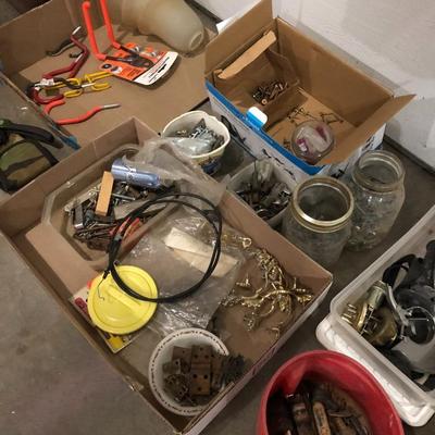 MISC GARAGE HARDWARE LOT