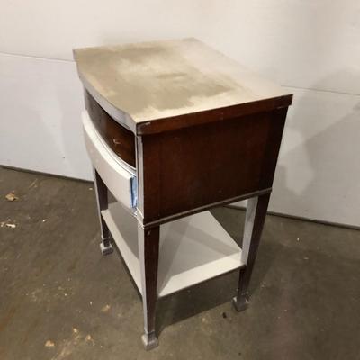 VINTAGE END / SIDE TABLE PROJECT