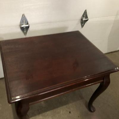 QUEEN ANNE END TABLE