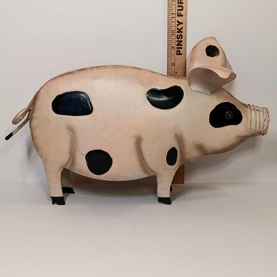 LOT20-O: Collection of Pig Figurines including a Homco Porcelain Figure and More