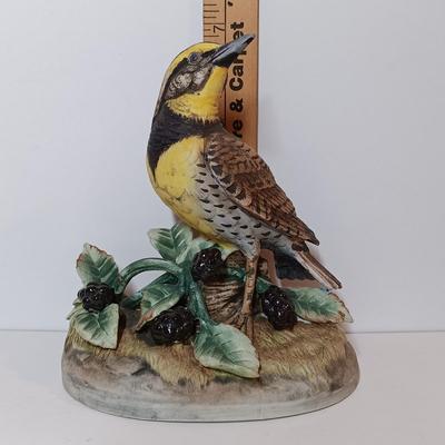 LOT 21-O: Set of 2 Meadowlark Bird Figurines from Andrea by Sadek