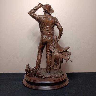 LOT 32-O: Franklin Mint Ronald Reagan Bronze Statue