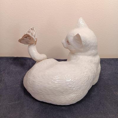 LOT:54: Beautiful Lenox Springtime Collection Featuring a Porcelain Cat with Butterfly Figurine, Moringside Cottage Picture Frame, Bud...