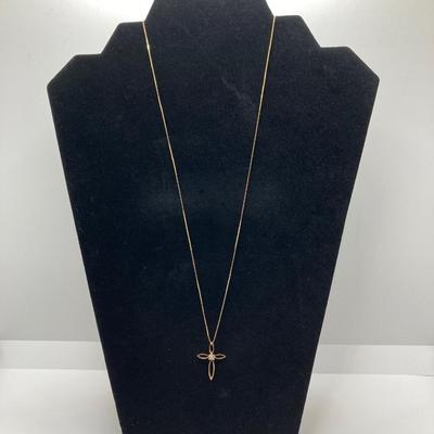 LOT 219J: Gold Necklace with Cross Pendant - 14K., Tw 1.8g - 20