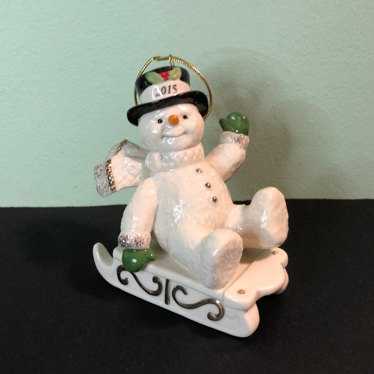 LOT 304MBC: Lenox Snowmen | EstateSales.org