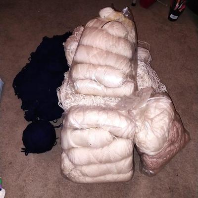 LARGE QUANITYOF R0LLS OF YARN