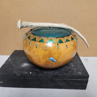 Decorated gourd