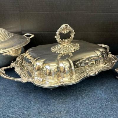 Lot 1267 three silver plate serving pieces