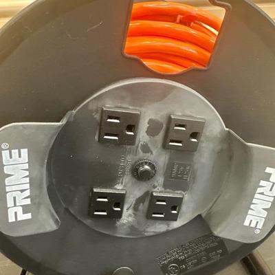 Lot 1289 extension cord with reel