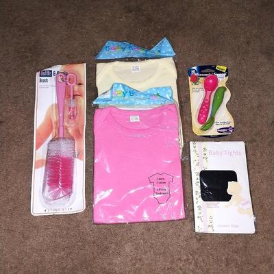NEW INFANT ITEMS SCOOPIN SPOONS-BOTTLE BRUSH-INFANT TIGHTS AND TWO 1PC BODYSUIT