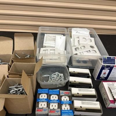 Lot 1299 variety of electrical items