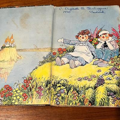 Antique Raggedy Ann Lot - 2 Books, 2 Dolls
