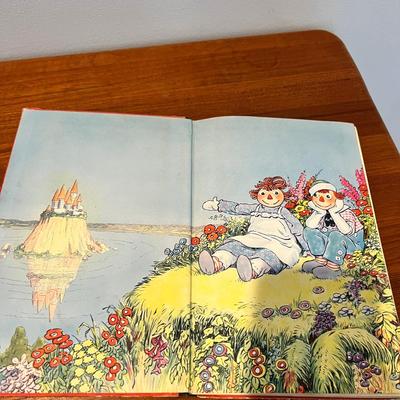 Antique Raggedy Ann Lot - 2 Books, 2 Dolls