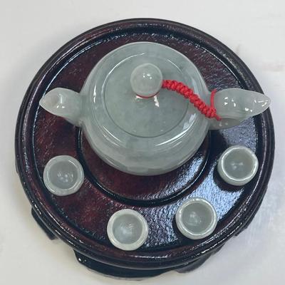 Jade teapot and 4 cup with certification/ on a stand/Box