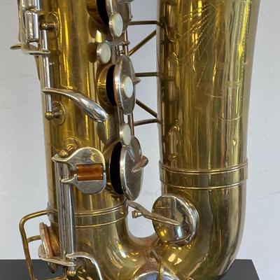 E.K BLESSING Artist Saxophone w/ Case/ Gold Lacquer
