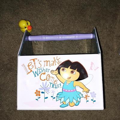 NEW DORA DISCOVERY BATHSET AND DORA TIN CARRIER