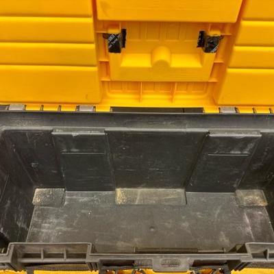 Lot 1341 tool box and screws storage bins